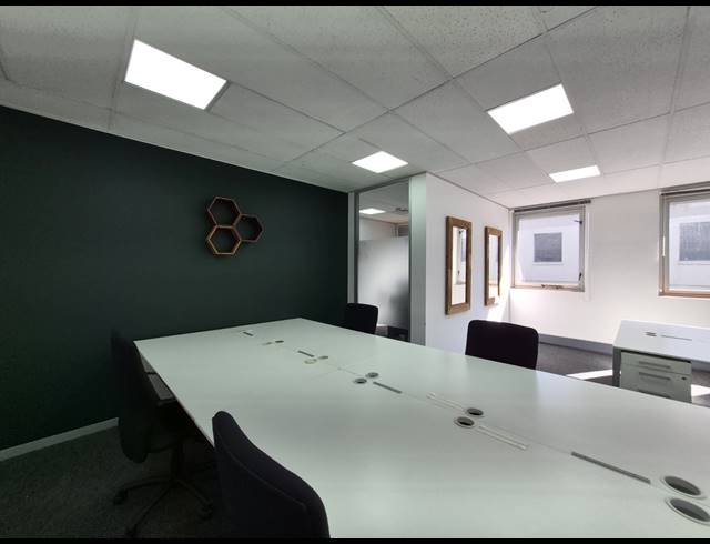 60M² OFFICE TO LET IN ROSEBANK